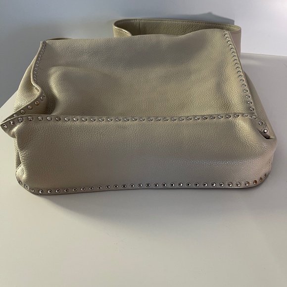 Michael Kors Astor Silver‎ Studded Cement Large leather Hobo - Picture 12 of 12